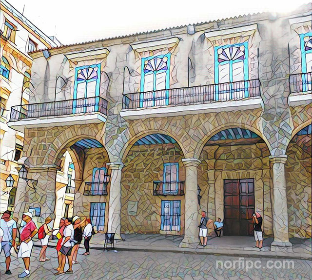 La casona de los condes de Casa Bayona en la Plaza de la Catedral