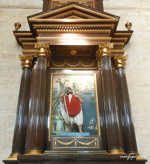 Capilla con la imagen de San Cristóbal de la Habana en la Catedral de la Habana