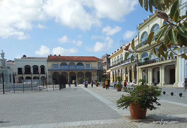 La Plaza Vieja de la Habana Colonial, lugares de interés