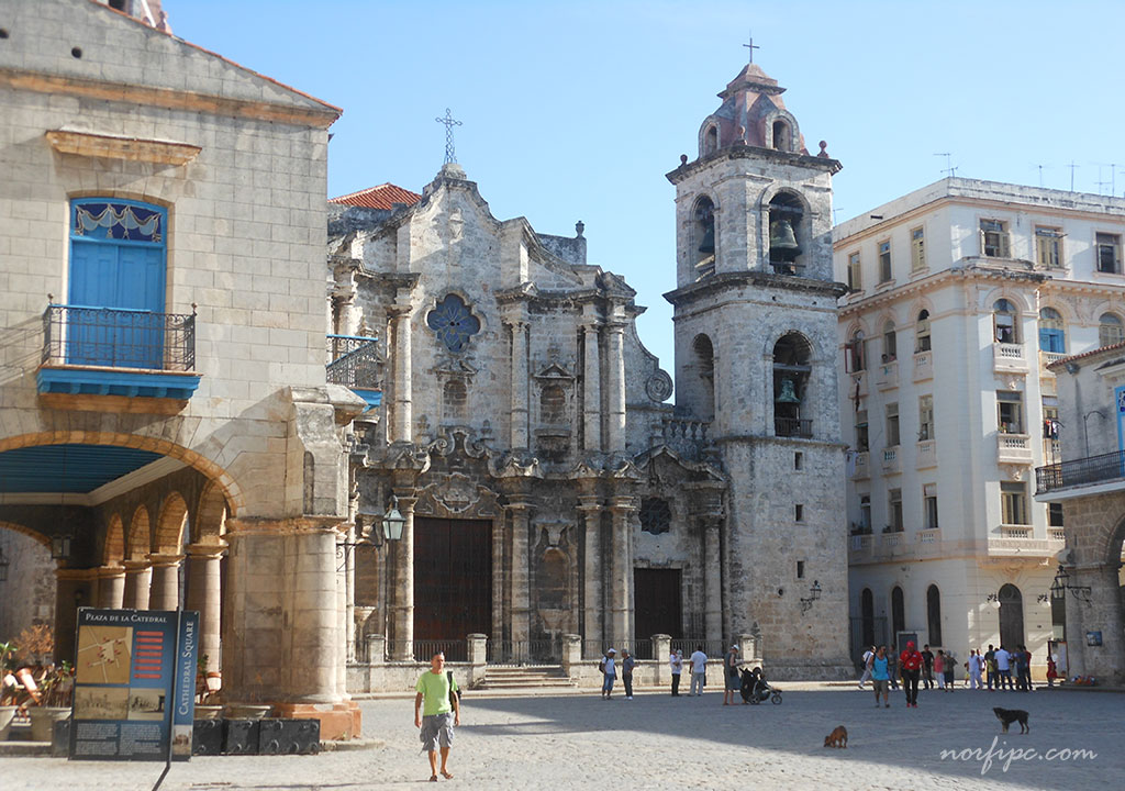 La Plaza de la Catedral de la Habana Vieja y sus alrededores