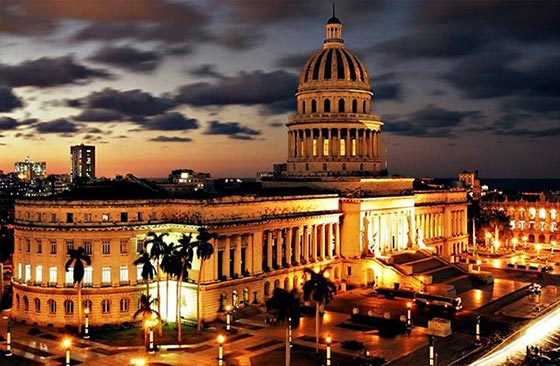 Foto del Capitolio en la Habana, del Álbum 'La Habana de noche'